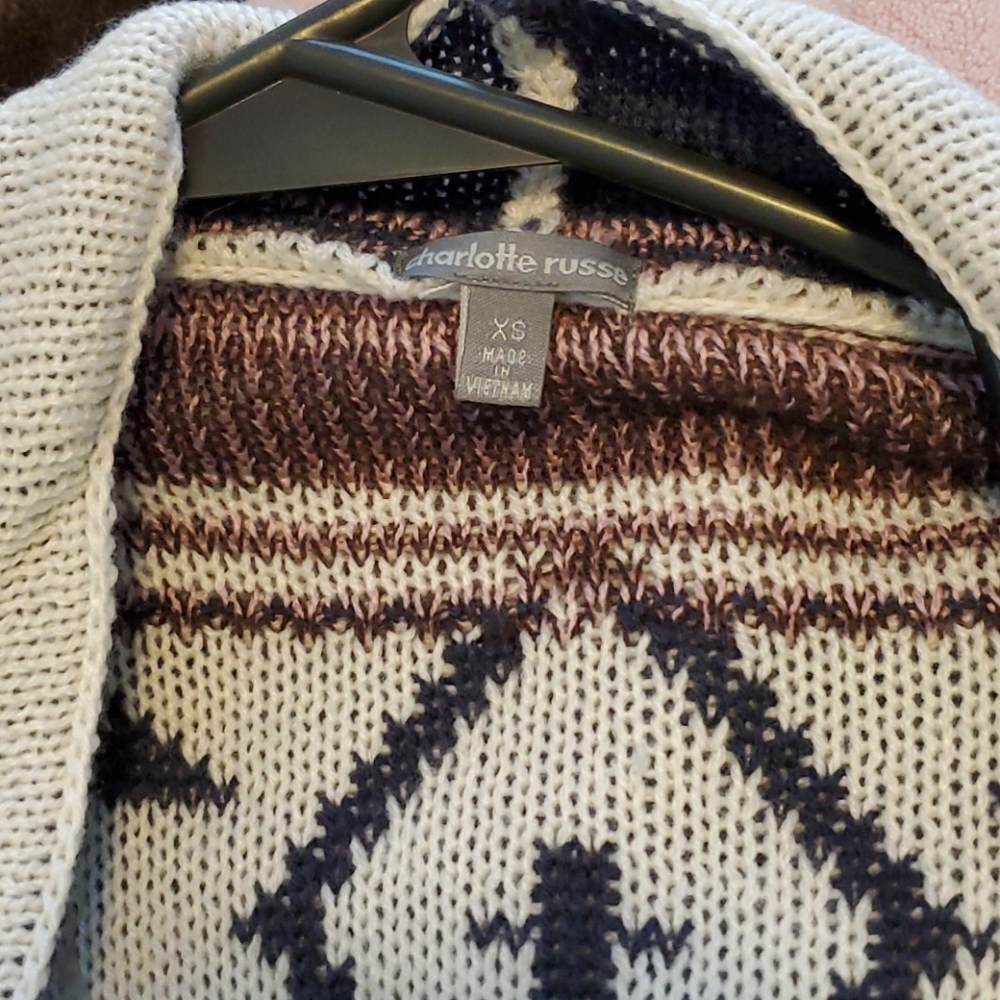 Sweater - Picture 3 of 4